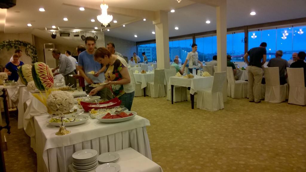 Amisos Hotel Samsun Buitenkant foto